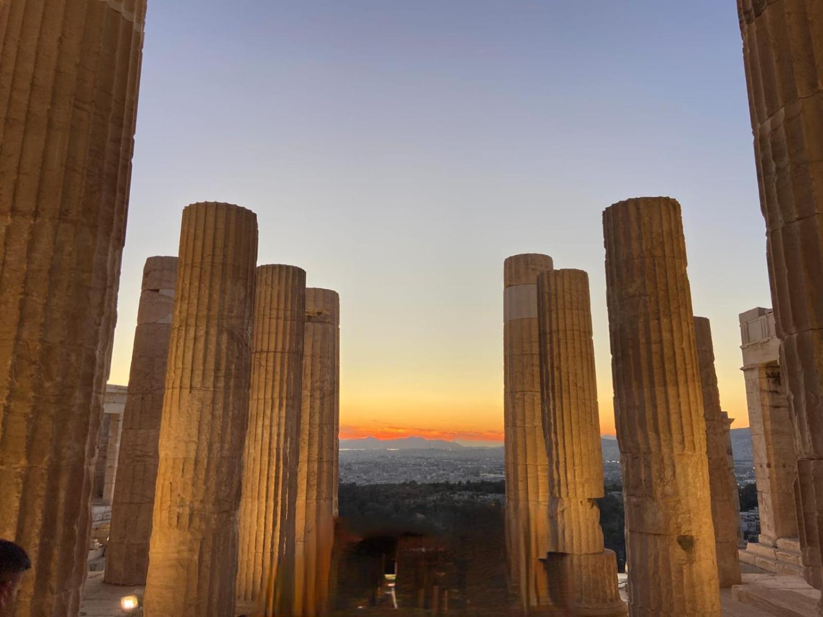 Eternal Acropolis Suites Афины Экстерьер фото